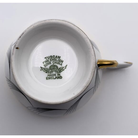 Tuscan Bone China Teacup & Saucer - Black Scallop & Gold Trim - England - VTG - Picture 9 of 9